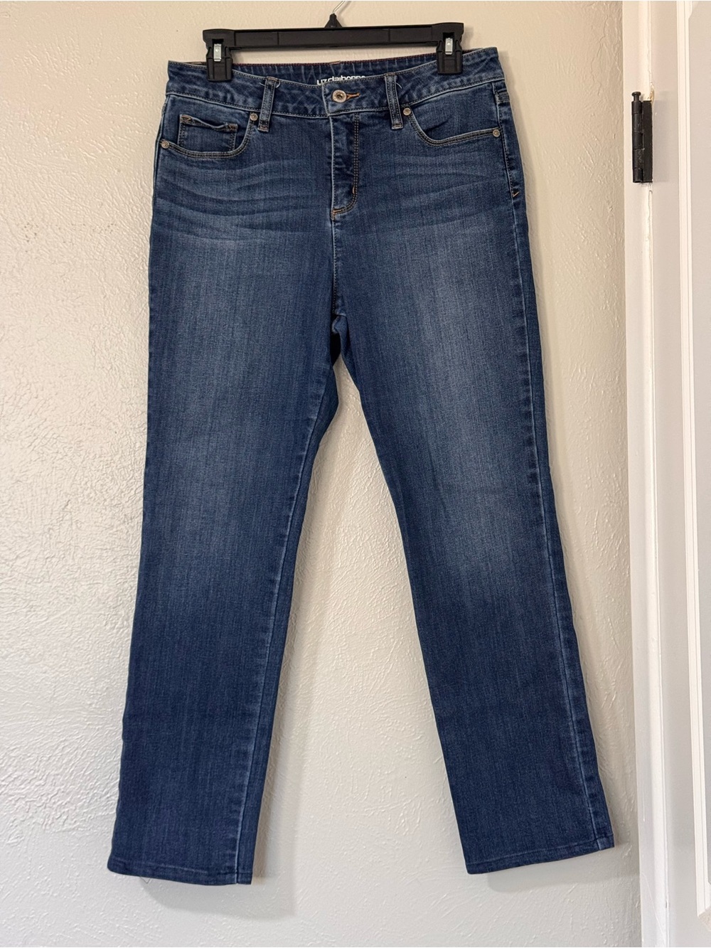 Liz Claiborne Size 6 Classic Women's Straight-Leg Jeans - Dark Blue